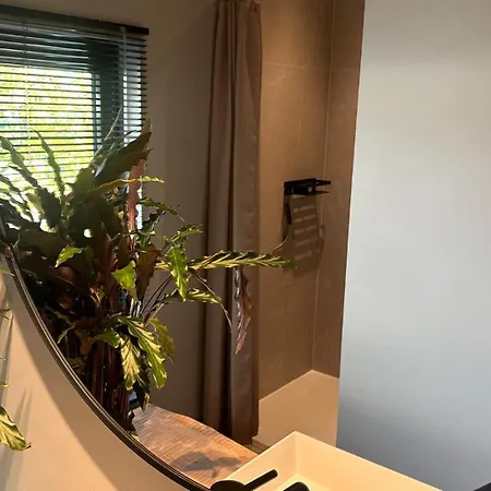 Boutique Le Faucon Bed & Breakfast *