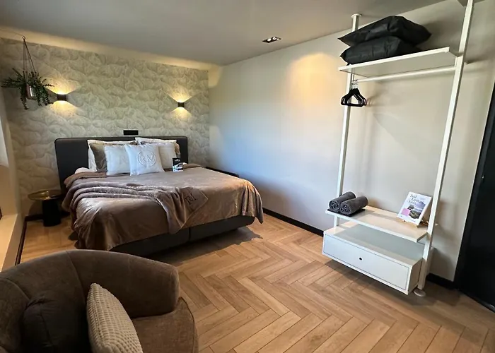 Boutique Le Faucon 3*