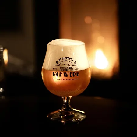 Boutique Le Faucon לינה וארוחת בוקר