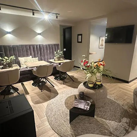 Nocleg ze śniadaniem Boutique Le Faucon 3*