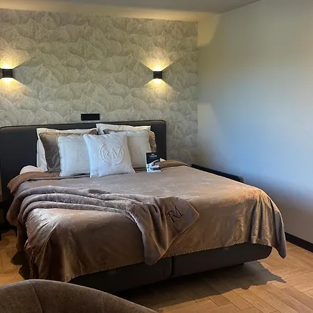 Boutique Le Faucon 3*