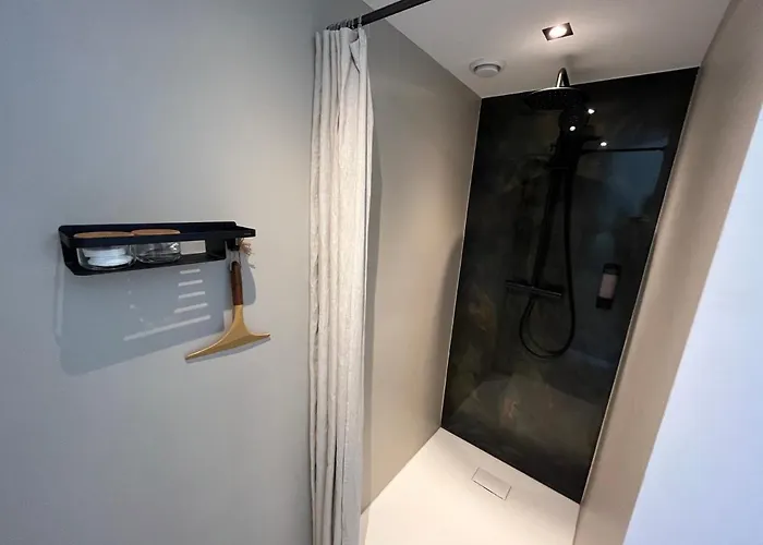 Boutique Le Faucon Валкенбург