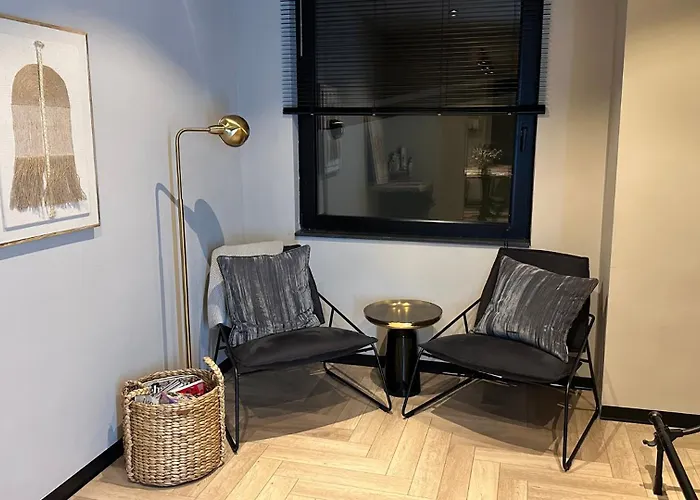 Boutique Le Faucon Валкенбург