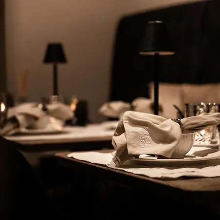 Boutique Le Faucon 3*